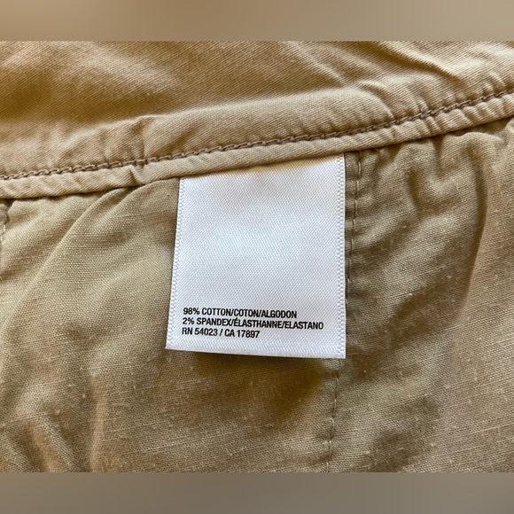 Old Navy Khaki Shorts, size: 6 - Picture 8 of 8